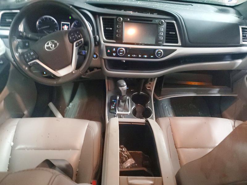 Photo 8 from auction – 2019 TOYOTA HIGHLANDER with VIN 5TDKZRFH6KS367419
