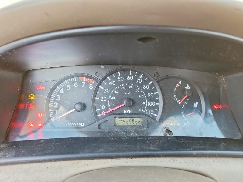 Photo 9 from auction – 2003 TOYOTA COROLLA CE with VIN JTDBR32E330049223