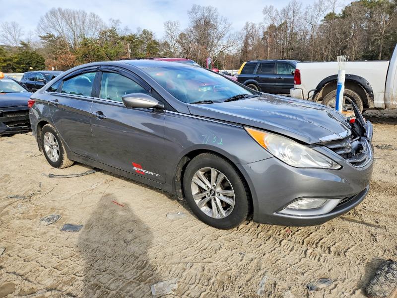 Photo 4 from auction – 2013 HYUNDAI SONATA GLS with VIN 5NPEB4AC7DH690046