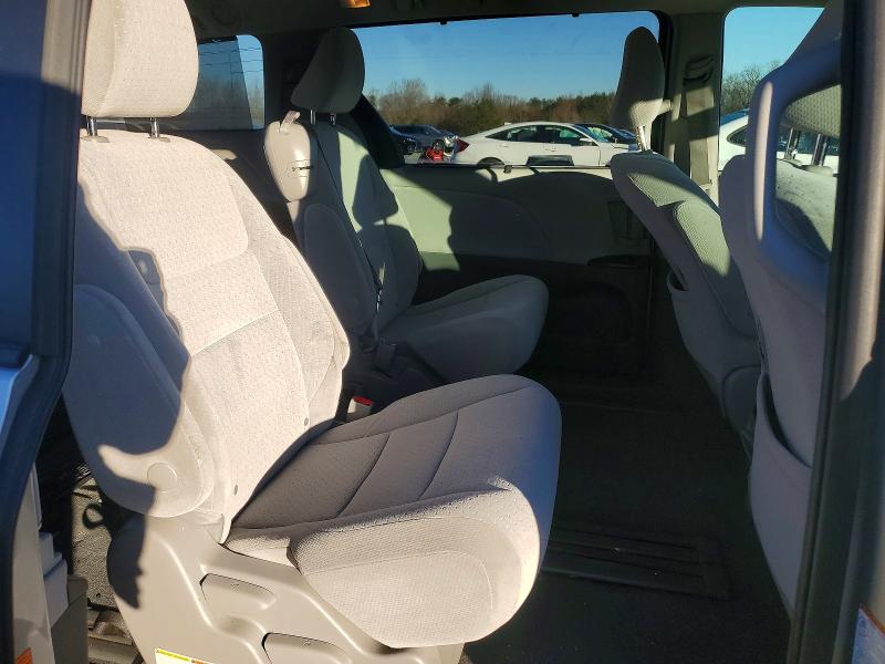 Photo 11 from auction – 2020 TOYOTA SIENNA with VIN 5TDKZ3DC6LS060094