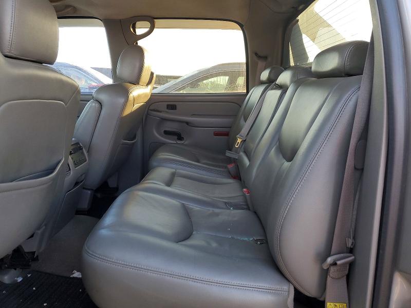 Photo 10 from auction – 2005 CHEVROLET AVALANCHE with VIN 3GNEC12Z25G138714