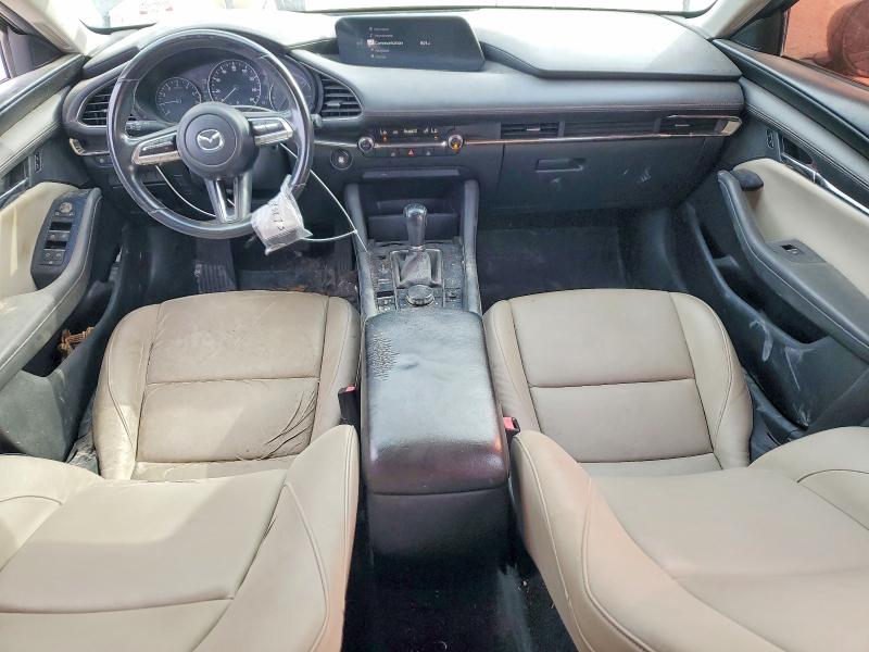 Photo 8 from auction – 2019 MAZDA 3 with VIN JM1BPACL4K1111745