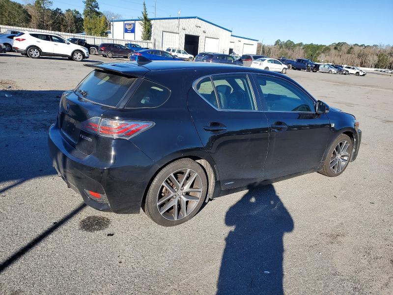 Photo 3 from auction – 2015 LEXUS CT with VIN JTHKD5BHXF2224496