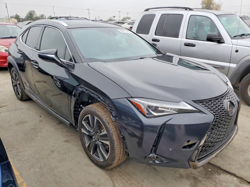 Photo 4 from auction – 2019 LEXUS UX 250H with VIN JTHU9JBH7K2015620