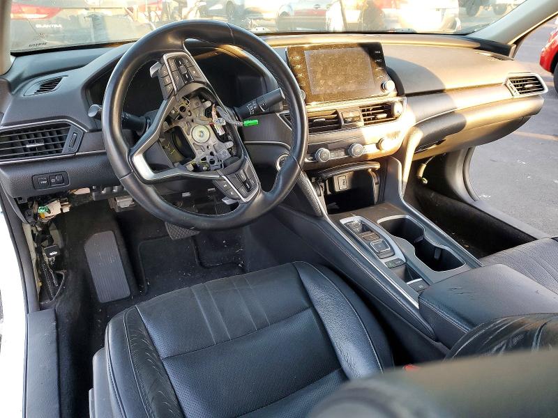 Photo 8 from auction – 2018 HONDA ACCORD with VIN 1HGCV2F50JA002762