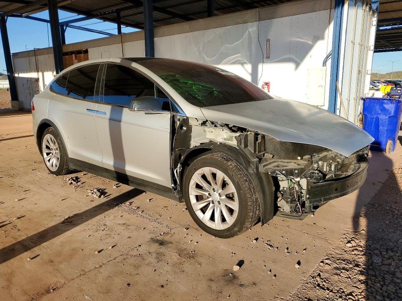 Photo 4 from auction – 2016 TESLA MODEL X with VIN 5YJXCBE22GF022704