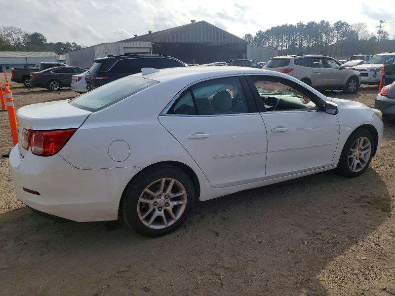 Photo 3 from auction – 2015 CHEVROLET MALIBU with VIN 1G11C5SL3FF245034