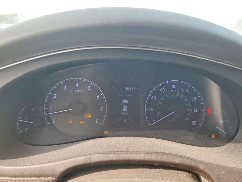 Photo 9 from auction – 2014 HYUNDAI GENESIS with VIN KMHGC4DD9EU262072