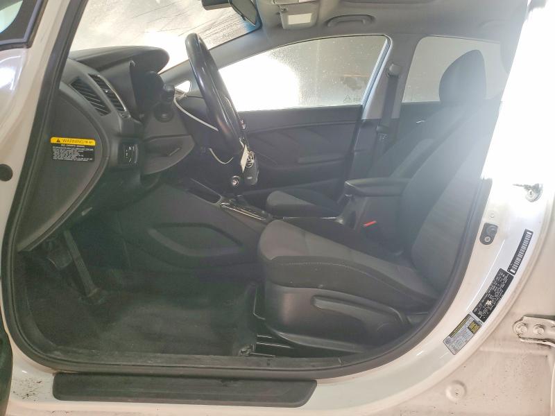 Photo 7 from auction – 2018 KIA FORTE LX with VIN 3KPFL4A77JE212018