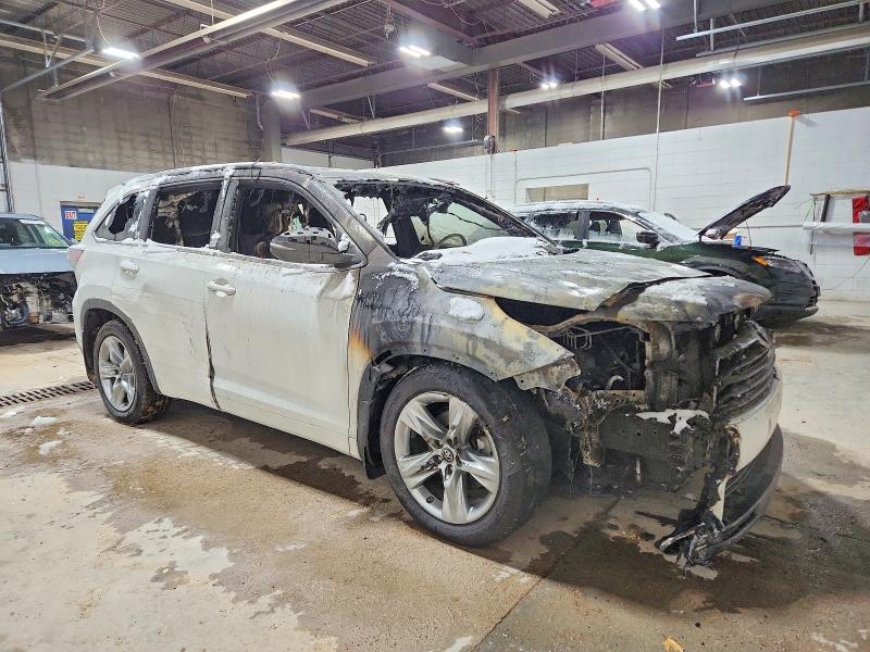 Фото 4 с аукциона – 2016 TOYOTA HIGHLANDER с VIN 5TDDKRFH6GS327300