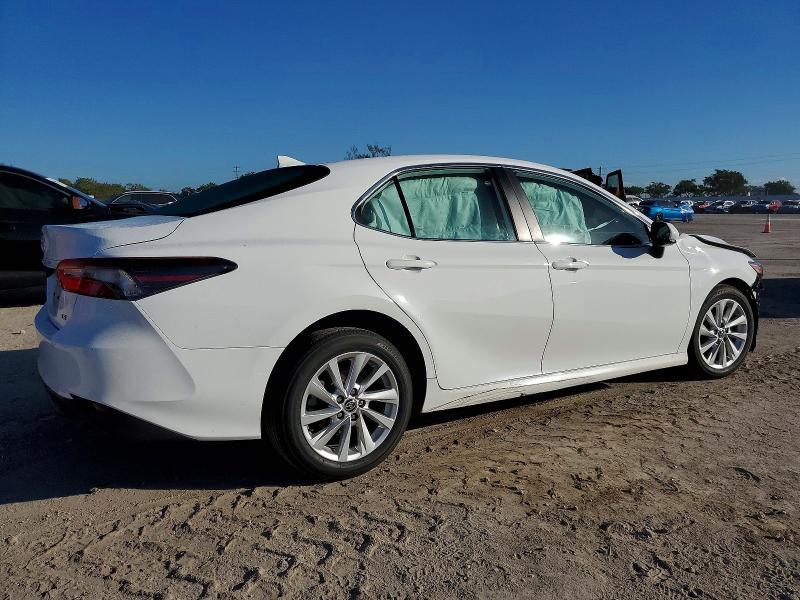 Photo 3 from auction – 2023 TOYOTA CAMRY with VIN 4T1C11AK1PU767922