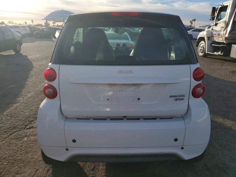 صورة رقم 6 من المزاد - 2016 SMART FORTWO مع VIN WMEEJ9AAXGK845484