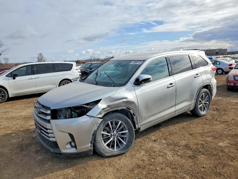 TOYOTA HIGHLANDER 2018 with VIN 5TDJZRFH1JS885187 - Photo from auction