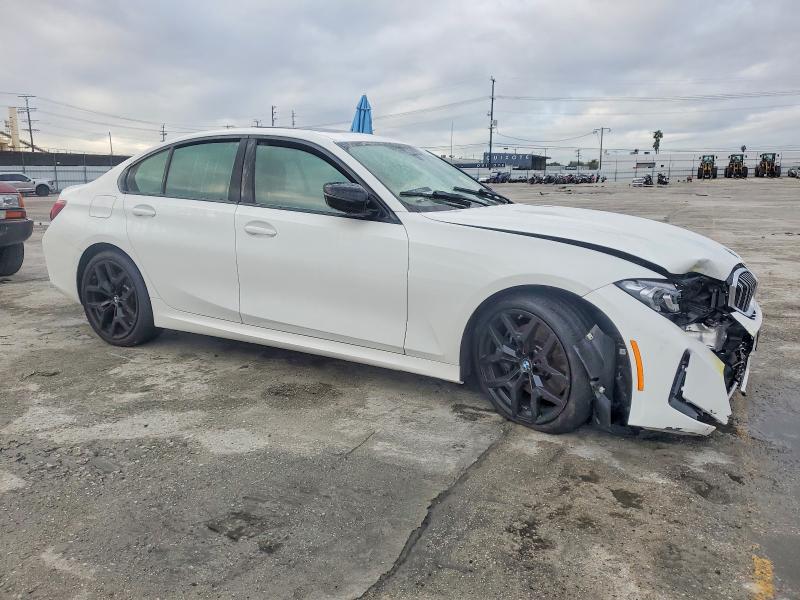 صورة رقم 4 من المزاد - 2025 BMW 330I مع VIN 3MW69CW09S8F11351