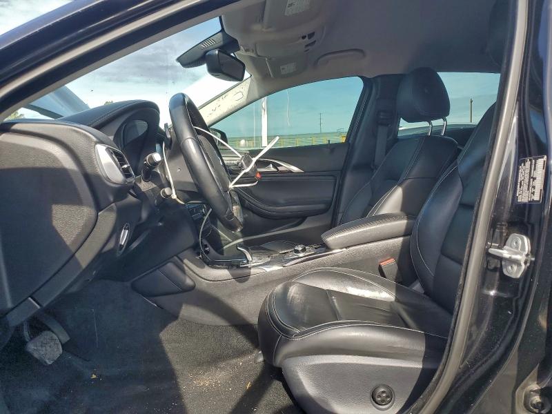 Photo 7 from auction – 2018 INFINITI QX30 BASE with VIN SJKCH5CR6JA056028