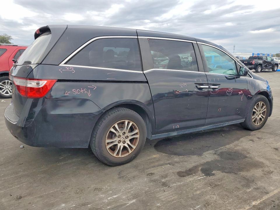 Photo 3 from auction – 2013 HONDA ODYSSEY EX with VIN 5FNRL5H68DB088663
