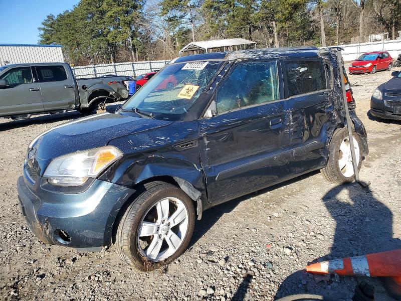 KIA SOUL + 2010 with VIN KNDJT2A28A7069468 - Photo from auction