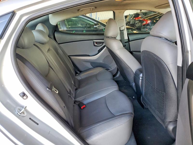 Photo 10 from auction – 2012 HYUNDAI ELANTRA GL with VIN 5NPDH4AEXCH087294