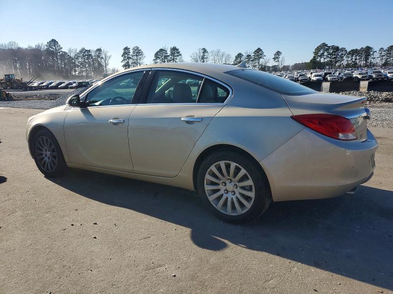Photo 2 from auction – 2013 BUICK REGAL PREM with VIN 2G4GS5EV2D9250342