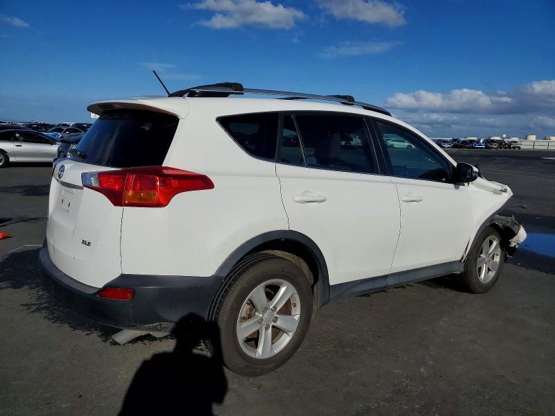 Photo 3 from auction – 2013 TOYOTA RAV4 XLE with VIN 2T3WFREV0DW058399