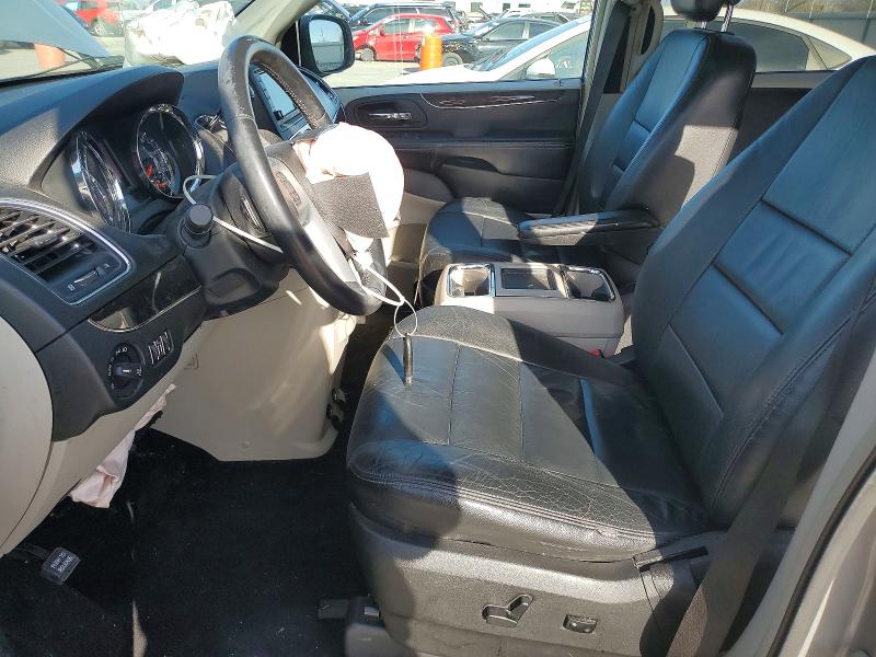 Photo 7 from auction – 2014 CHRYSLER TOWN & COU with VIN 2C4RC1BG8ER113142