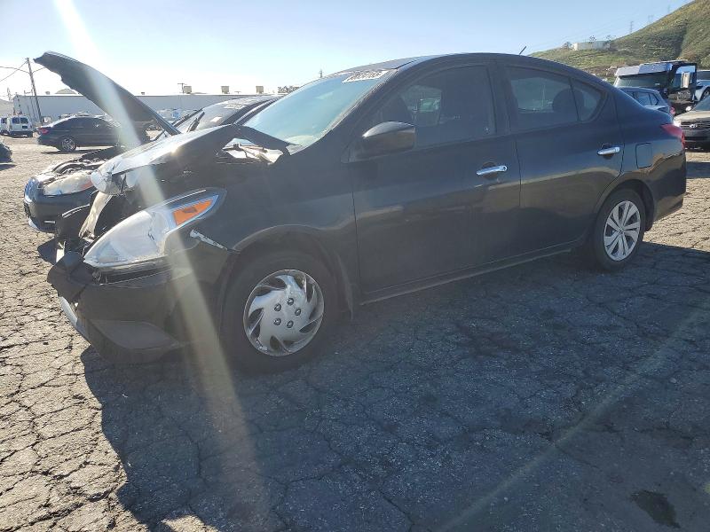 NISSAN VERSA 2017 مع رقم تعريف المركبة 3N1CN7AP2HL853956 - صورة من المزاد