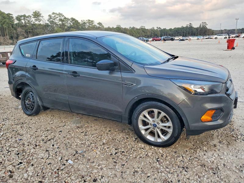 Photo 4 from auction – 2019 FORD ESCAPE S with VIN 1FMCU0F74KUC25406