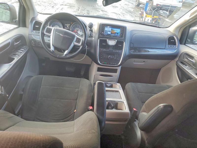 Photo 8 from auction – 2012 CHRYSLER TOWN & COU with VIN 2C4RC1BG1CR150997