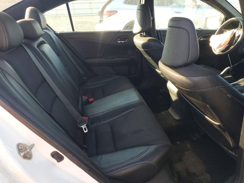 Photo 10 from auction – 2017 HONDA ACCORD with VIN 1HGCR2F55HA029602