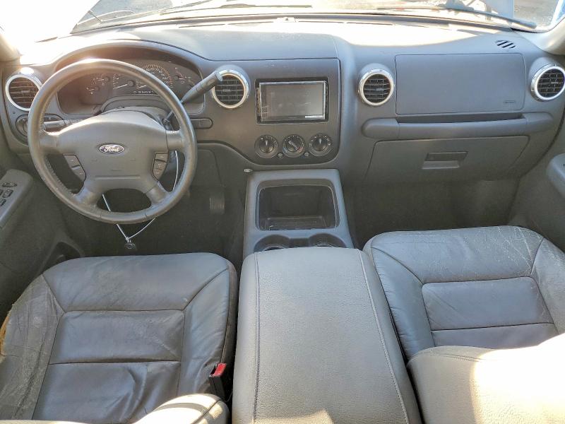 Photo 8 from auction – 2003 FORD EXPEDITION with VIN 1FMRU15W53LB45225