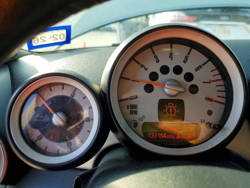 Photo 9 from auction – 2010 MINI COOPER with VIN WMWMR3C50ATU97077