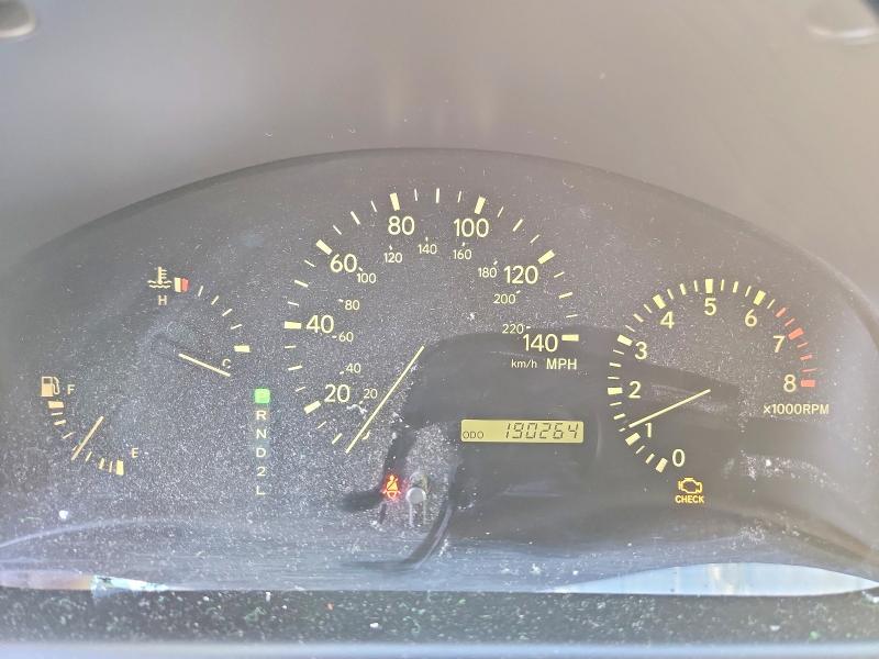 Photo 9 from auction – 2000 LEXUS RX 300 with VIN JT6HF10U1Y0118698