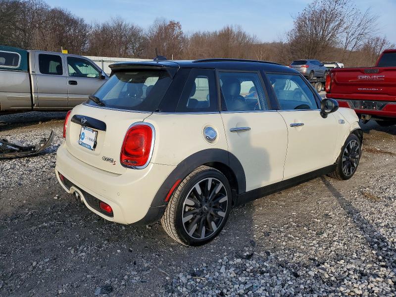 Photo 3 from auction – 2016 MINI COOPER S with VIN WMWXU3C57G2D30728