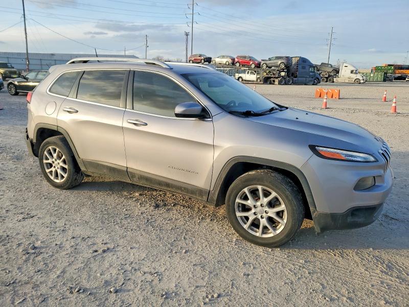 Photo 4 from auction – 2018 JEEP CHEROKEE with VIN 1C4PJLCB7JD568881