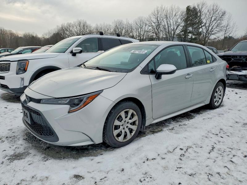 TOYOTA COROLLA LE 2022 with VIN 5YFEPMAE5NP354550 - Photo from auction