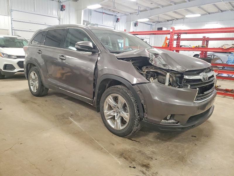 Photo 4 from auction – 2016 TOYOTA HIGHLANDER with VIN 5TDDKRFH2GS337189