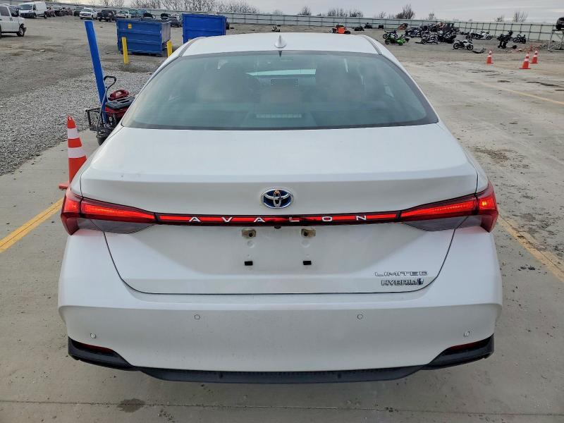Photo 6 from auction – 2022 TOYOTA AVALON LIM with VIN 4T1DA1AB3NU014376