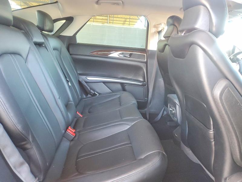 Photo 10 from auction – 2016 LINCOLN MKZ with VIN 3LN6L2G97GR602109