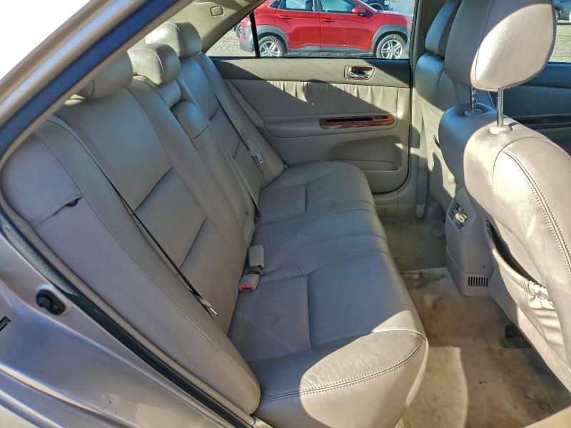 Photo 10 from auction – 2005 TOYOTA CAMRY LE with VIN 4T1BF30K65U082774