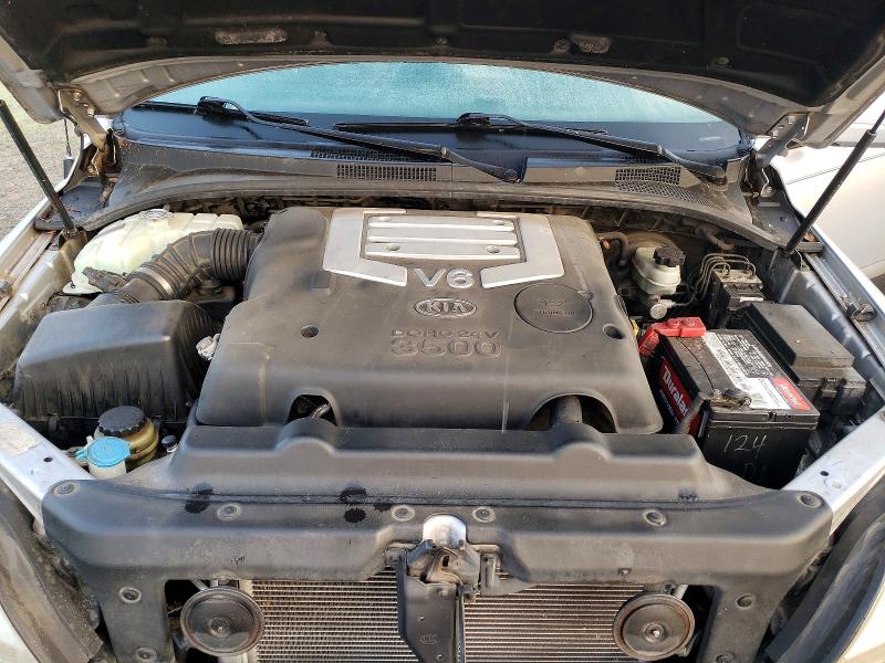 Photo 12 from auction – 2005 KIA SORENTO EX with VIN KNDJD733055440284
