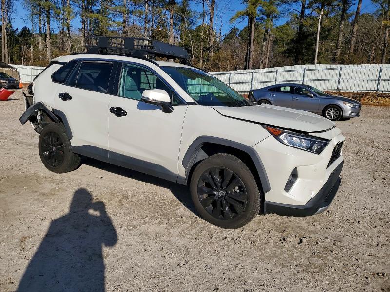 Photo 4 from auction – 2019 TOYOTA RAV4 LIMIT with VIN 2T3N1RFV2KW041075