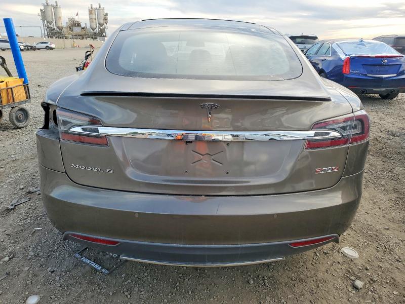 Photo 6 from auction – 2015 TESLA MODEL S with VIN 5YJSA1E41FF112713