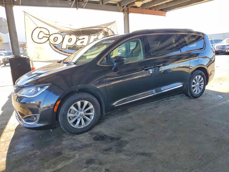 CHRYSLER PACIFICA T 2019 with VIN 2C4RC1BG7KR592939 - Photo from auction