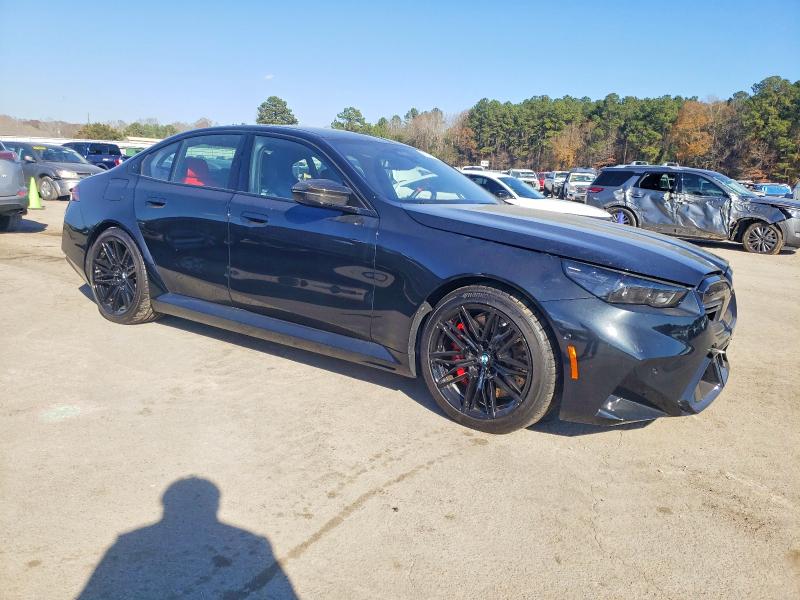 Photo 4 from auction – 2025 BMW M5 with VIN WBS83FK09SCT39005