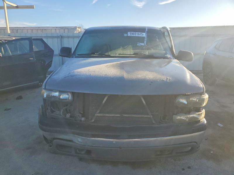 Photo 5 from auction – 2001 CHEVROLET SILVERADO with VIN 2GCEC19V611355987