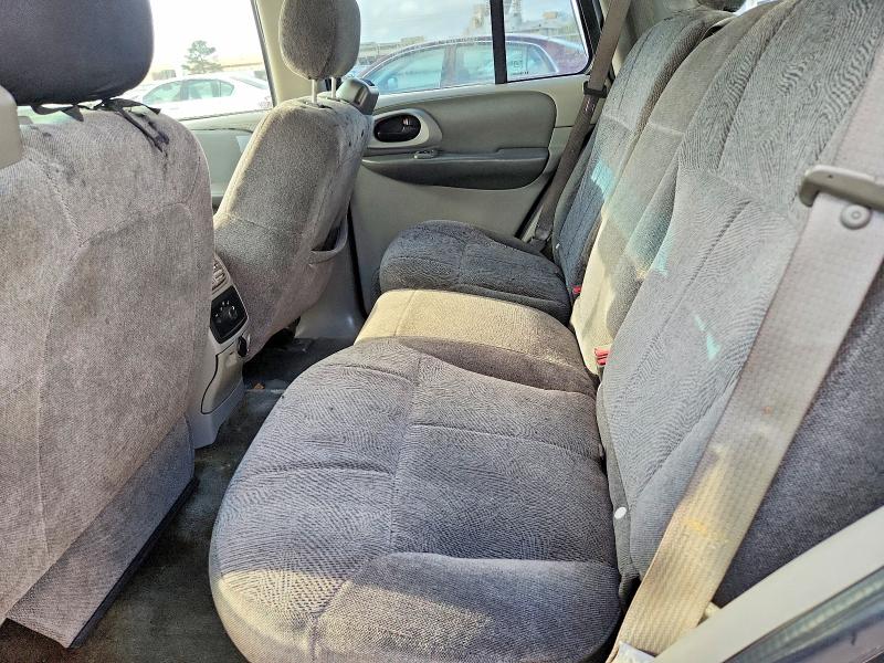 Фото 11 с аукциона – 2004 CHEVROLET TRAILBLAZER с VIN 1GNDS13S942425216