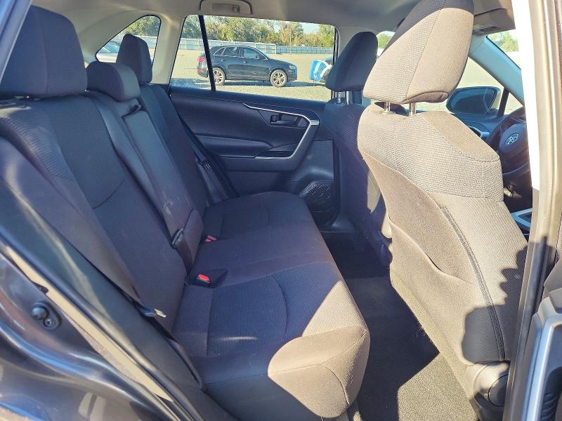 Zdjęcie 11 z aukcji – 2021 TOYOTA RAV4 LE z VIN 2T3H1RFVXMC101105