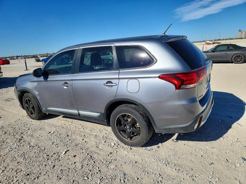 Photo 2 from auction – 2016 MITSUBISHI OUTLANDER with VIN JA4AZ3A36GZ045383