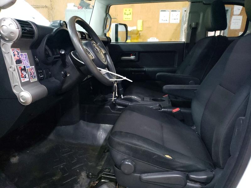 Photo 7 from auction – 2013 TOYOTA FJ CRUISER with VIN JTEBU4BF1DK169794