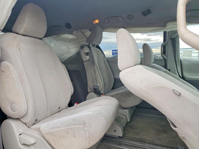 Photo 11 from auction – 2013 TOYOTA SIENNA with VIN 5TDKK3DC6DS354424